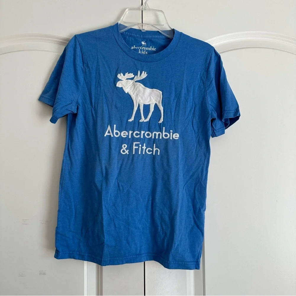 Blue Abercrombie & Fitch Kids T-Shirt - Picture 2 of 9